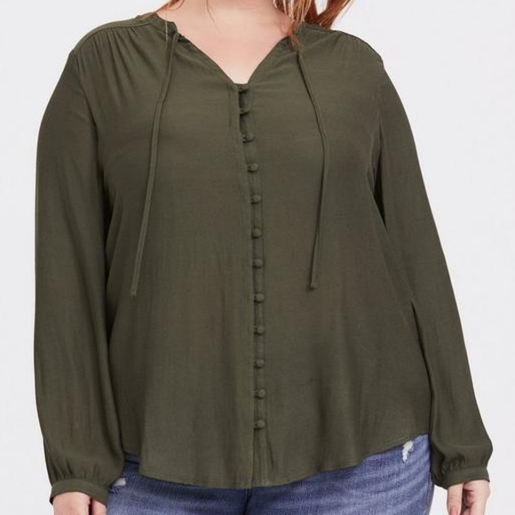 torrid Tops - TORRID Crepe Button-Front Tie Neck Tunic Top